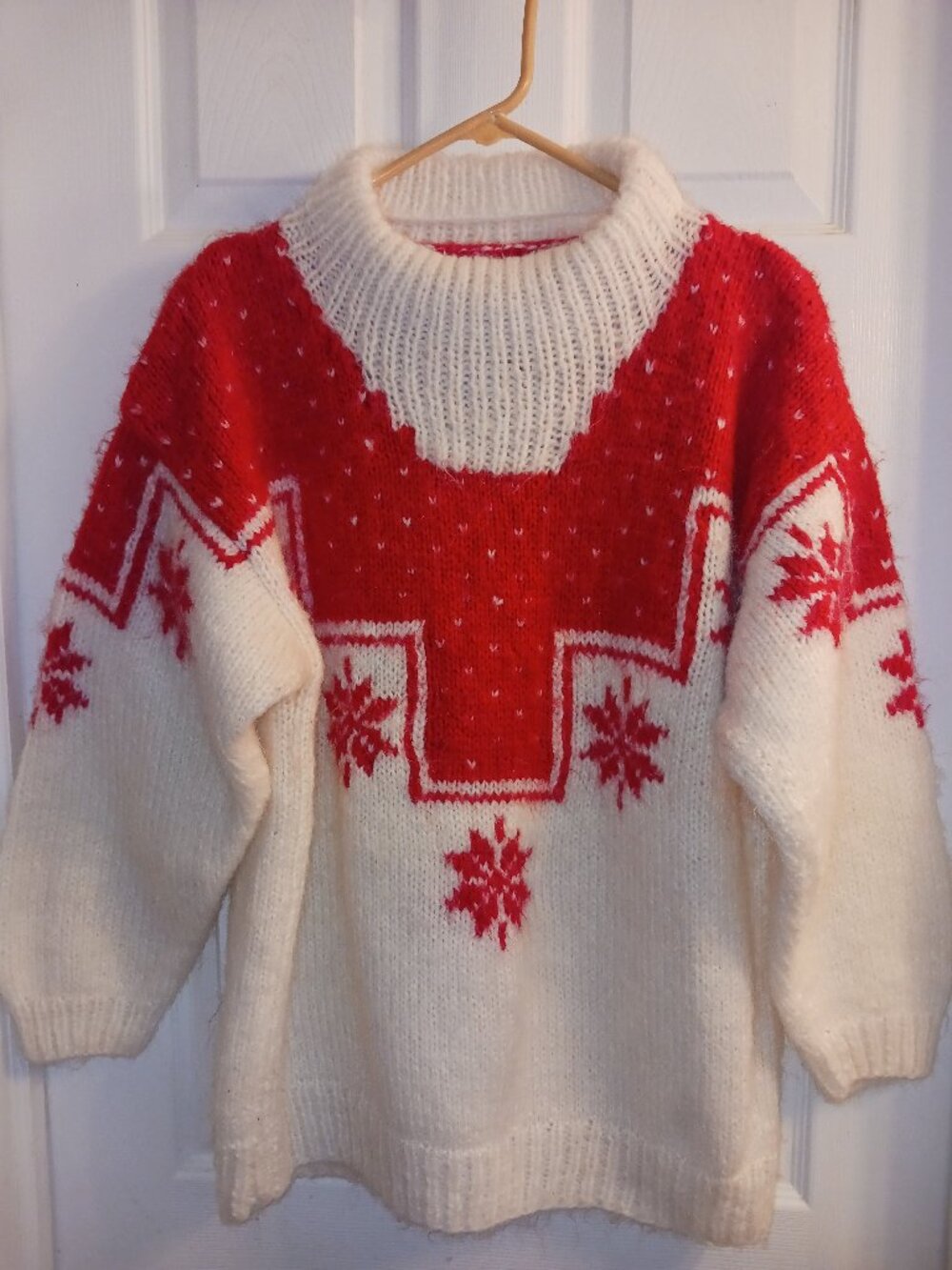 VTG Hand Knitted Fair Isle Heavyweight Pullover Ski Sweater Womens L Red/White